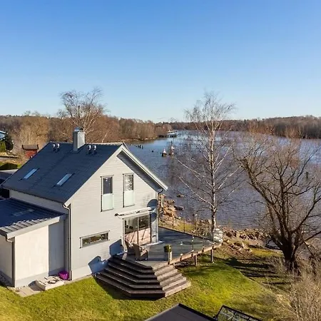 Flott Moderne Hus Langs Elven! Fredrikstad